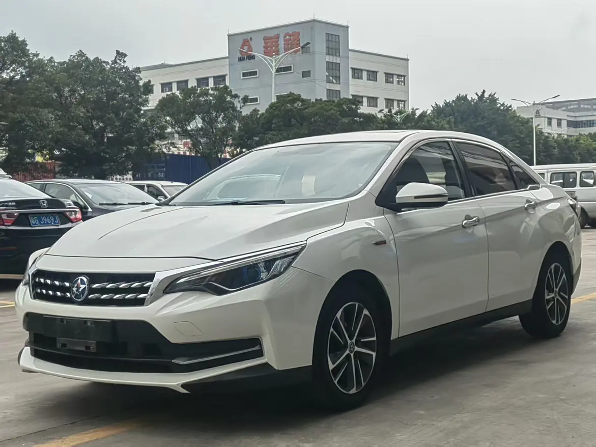 Kai Chen Venucia D60