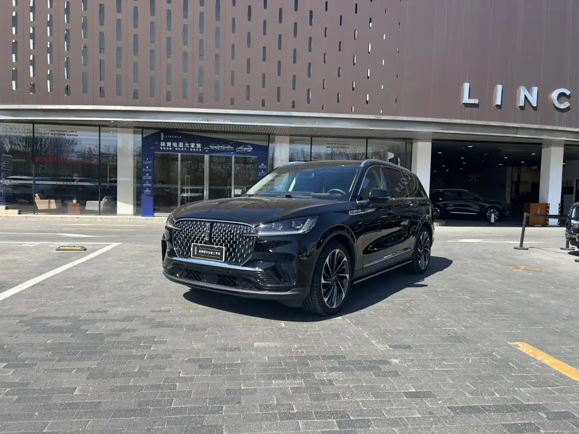Lincoln Aviator