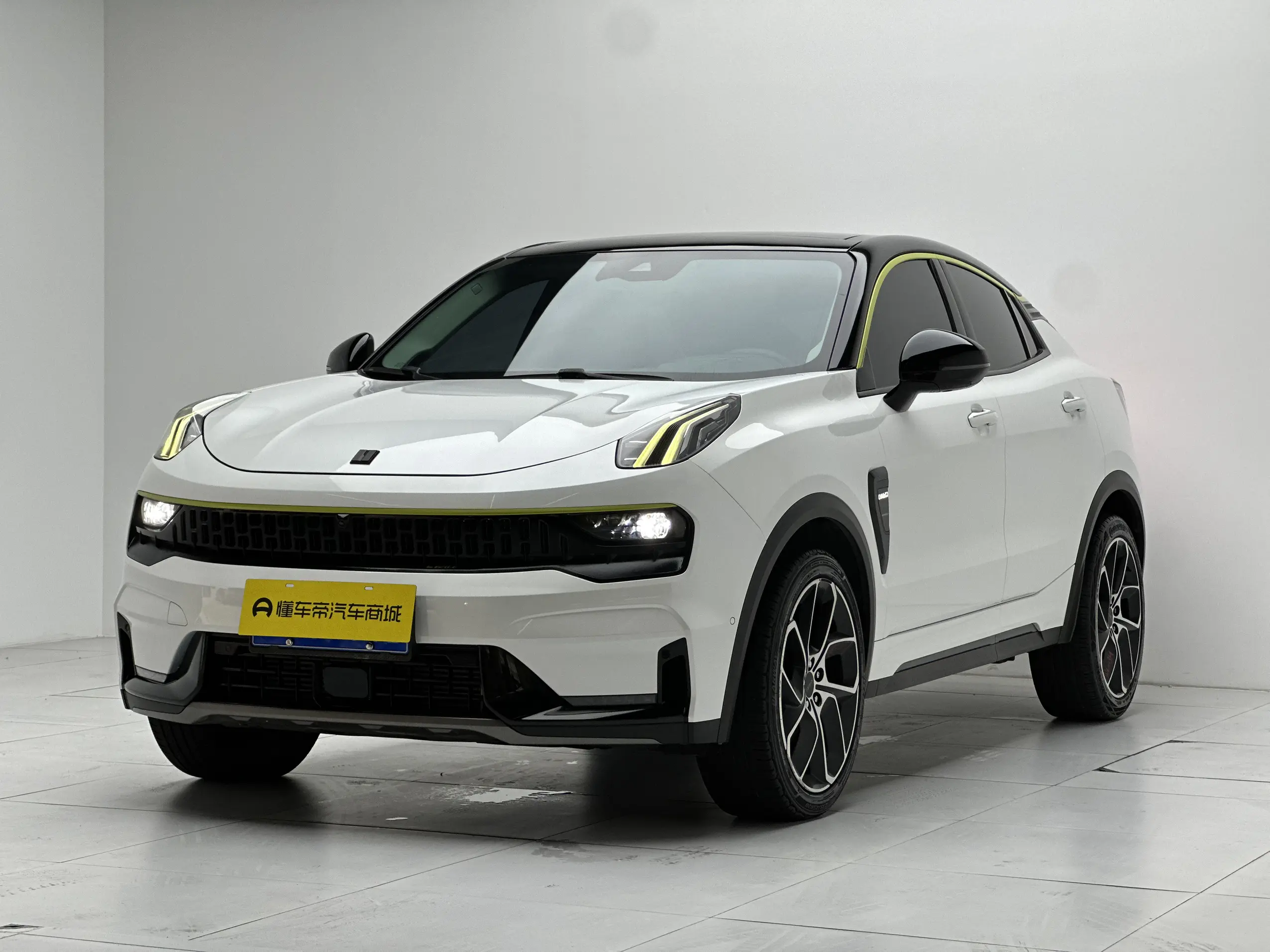 Lynk & Co 05