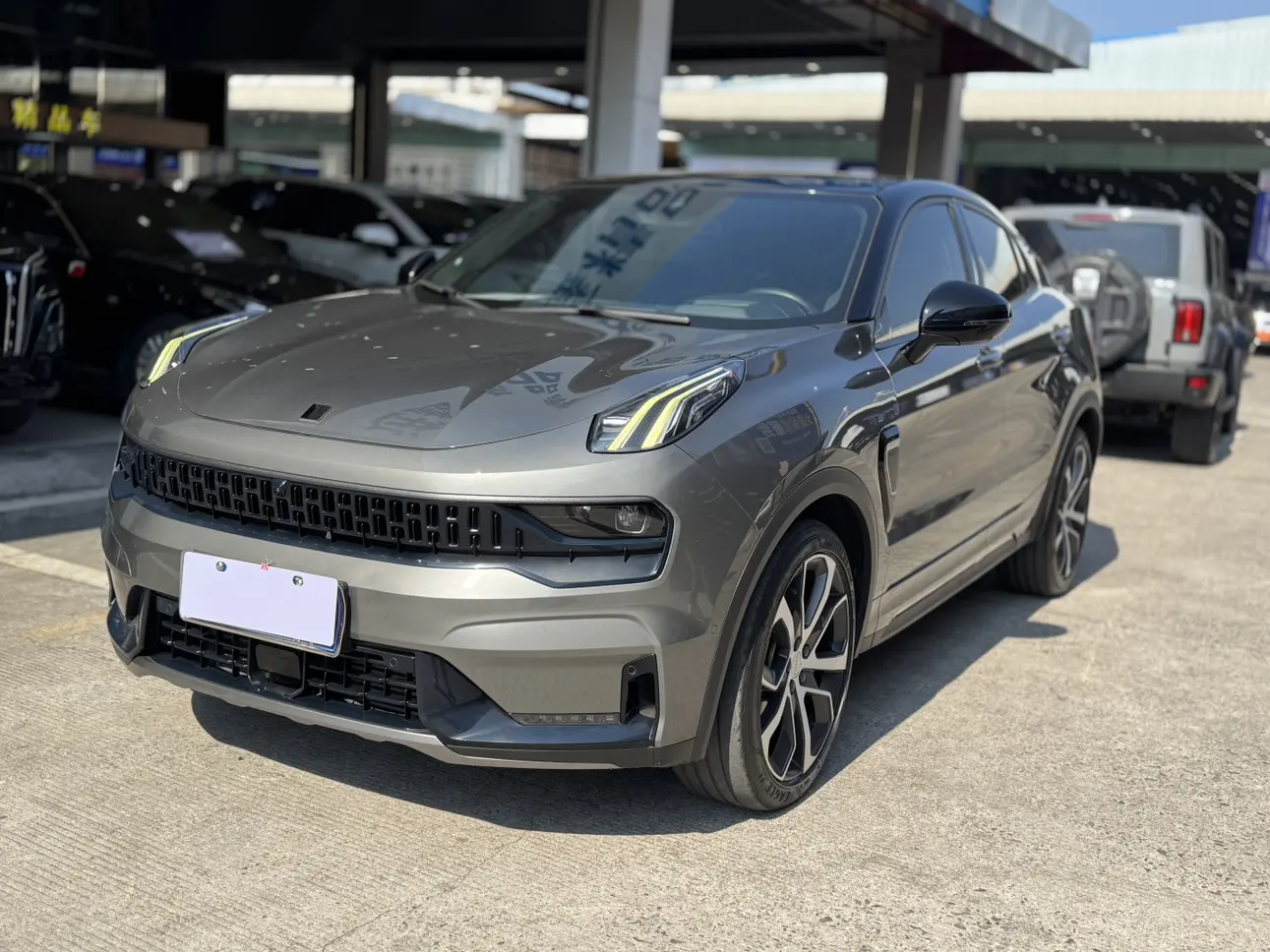 Lynk & Co 05