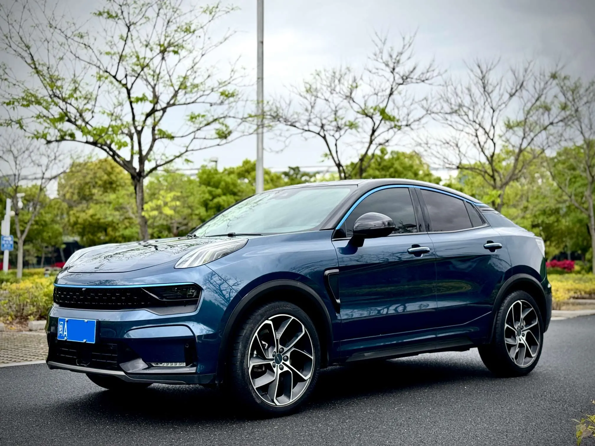 Lynk & Co 05
