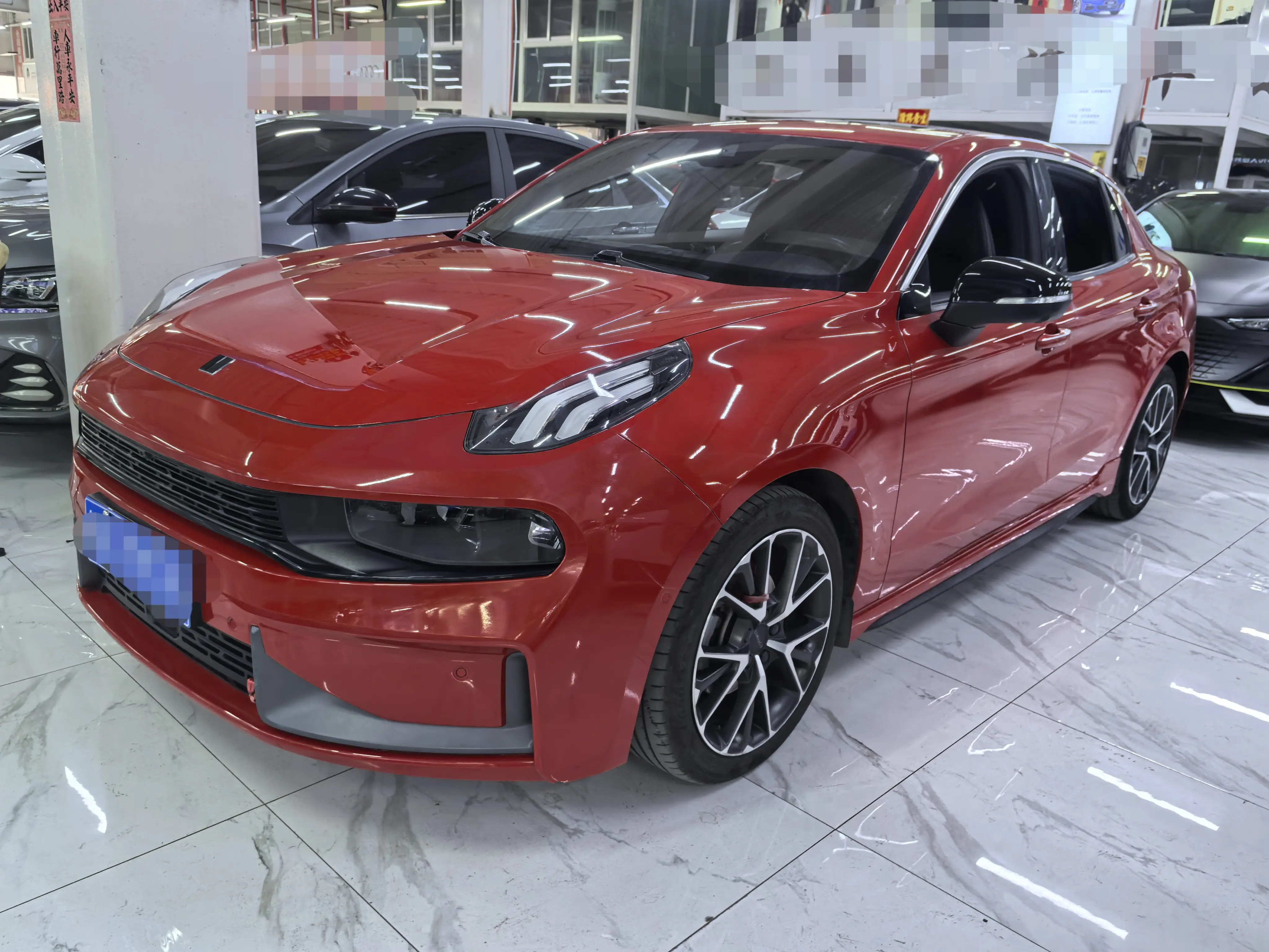 Lynk & Co 03