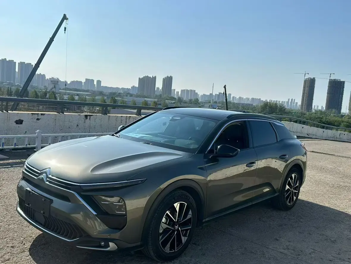 Citroën Versailles C5 X