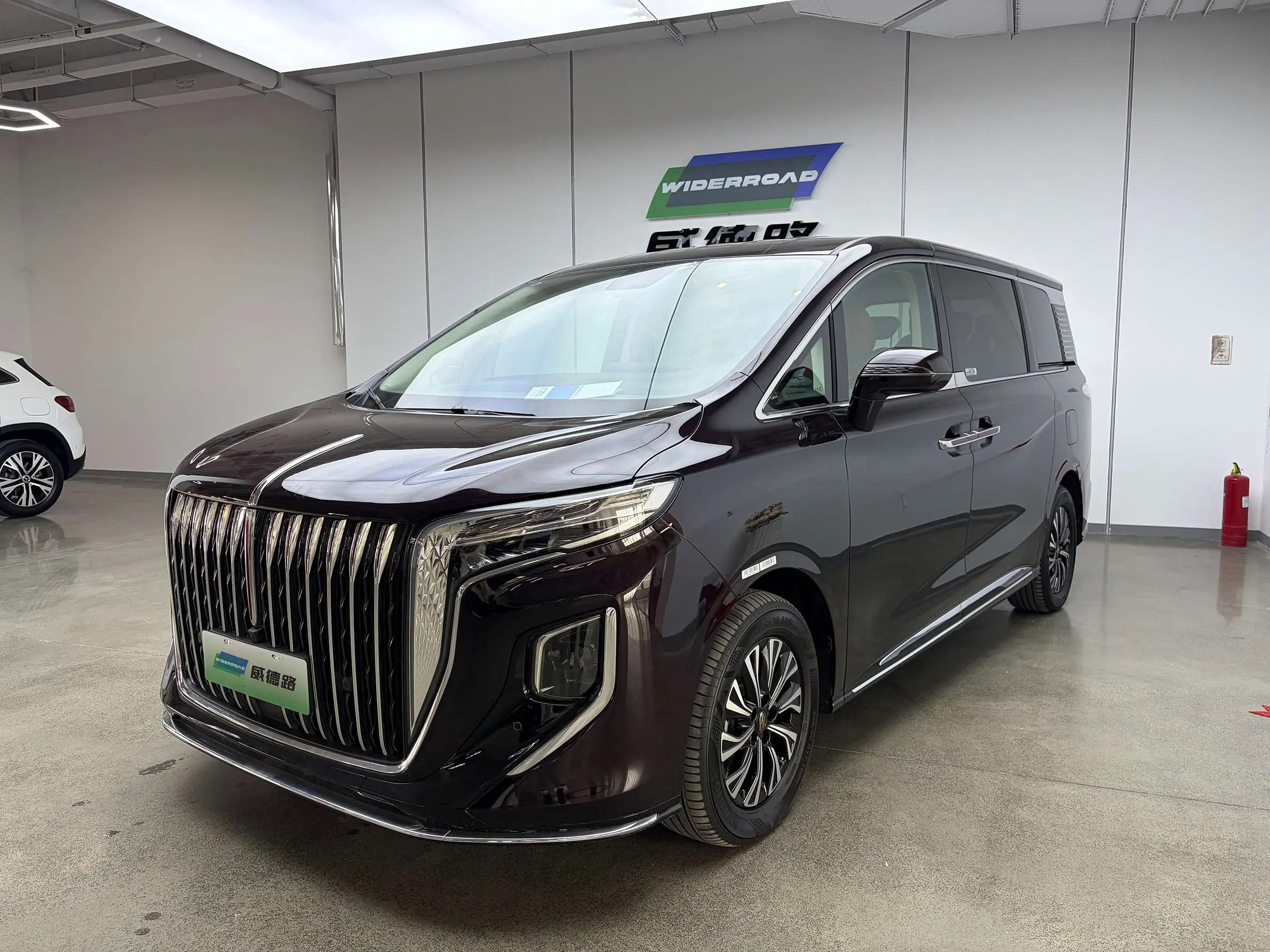 Hongqi HQ9 PHEV