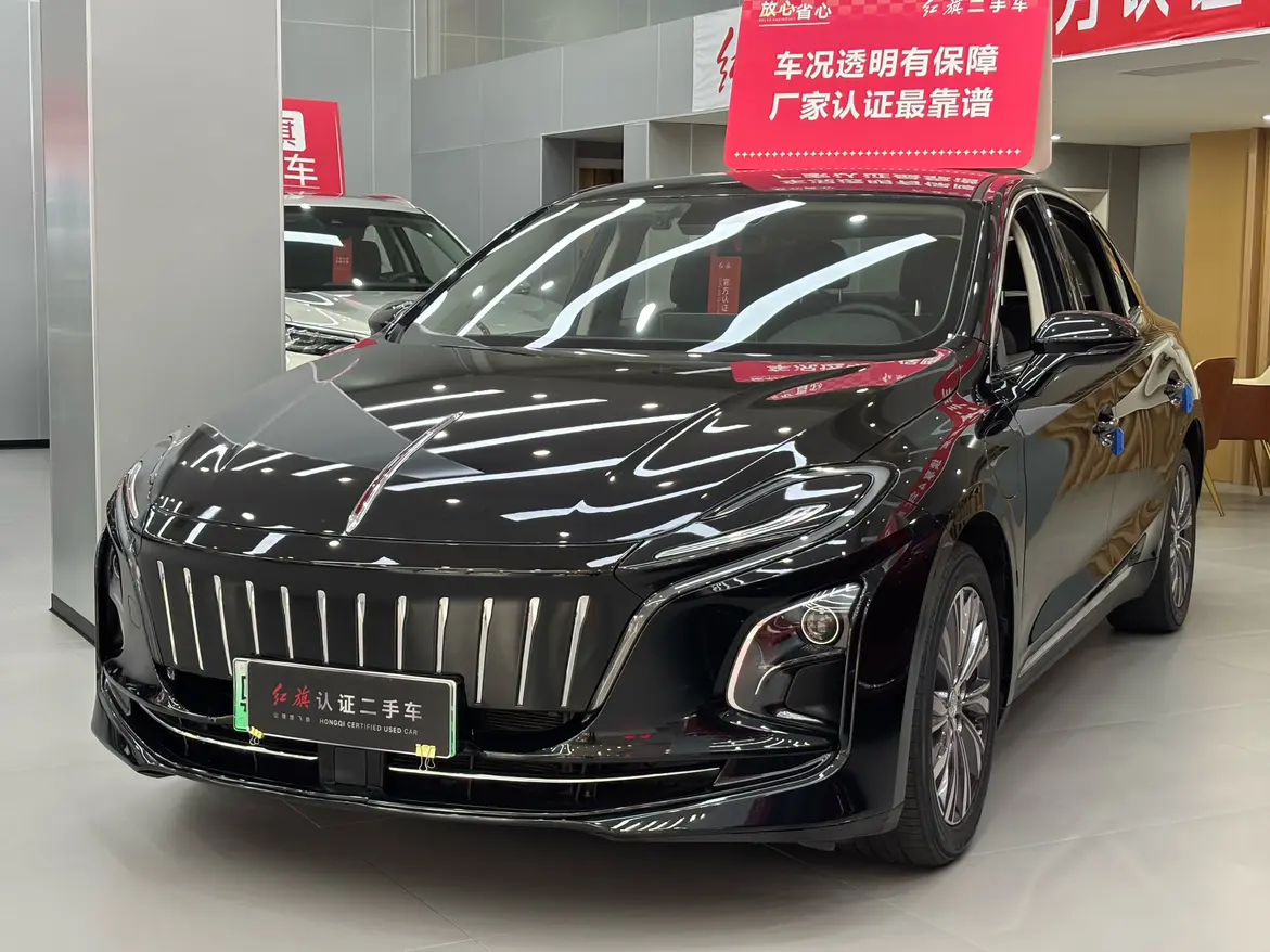 Hongqi E-QM5