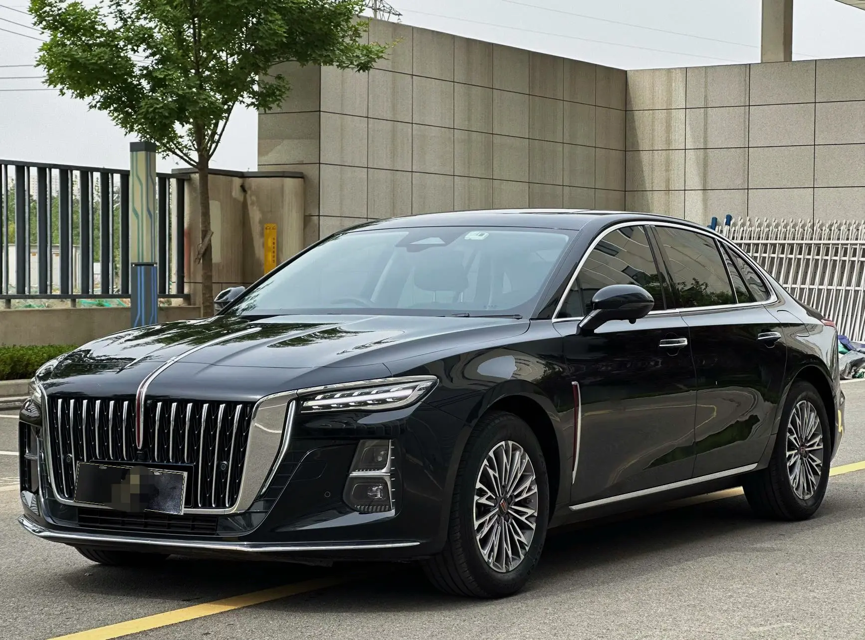 Hongqi H5