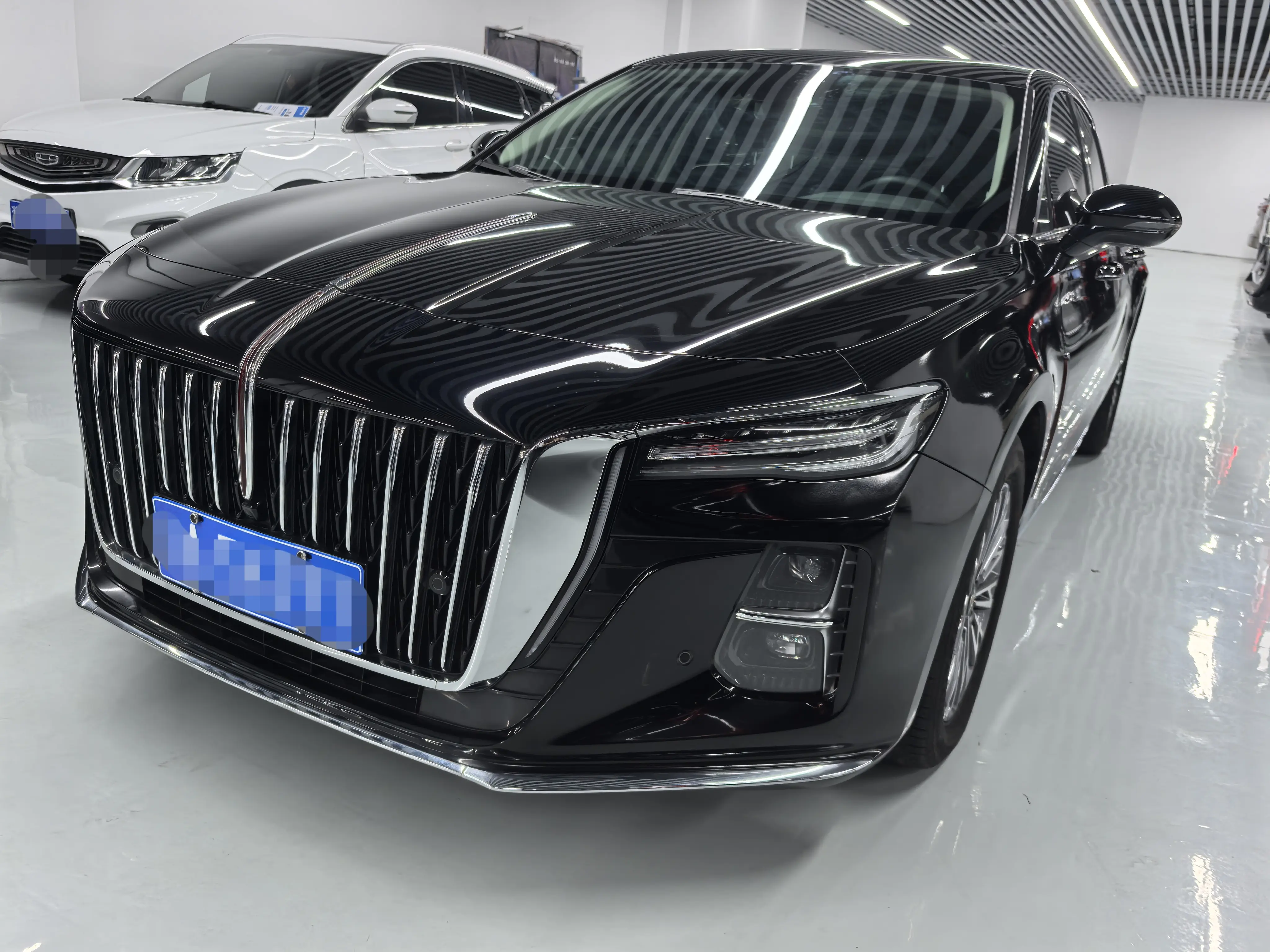 Hongqi H5