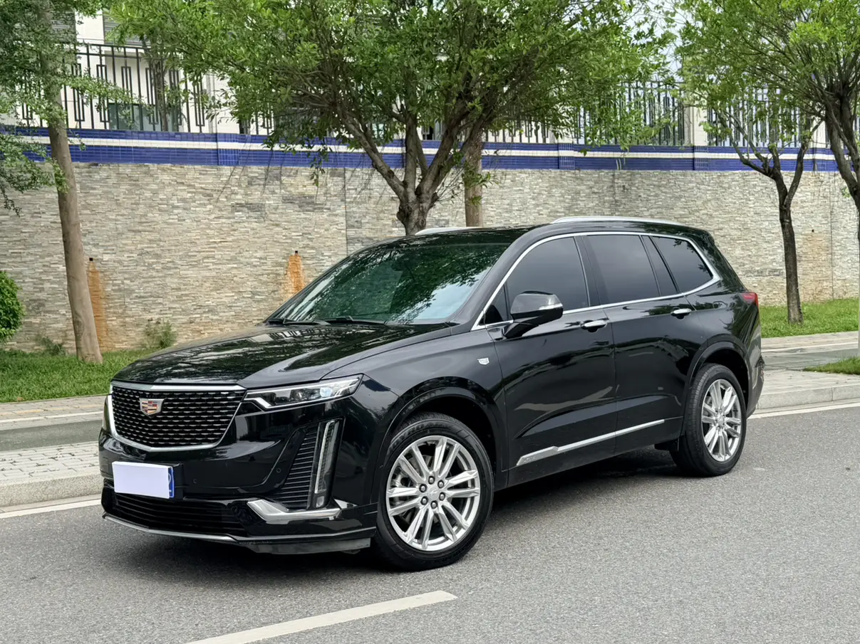 Cadillac XT6