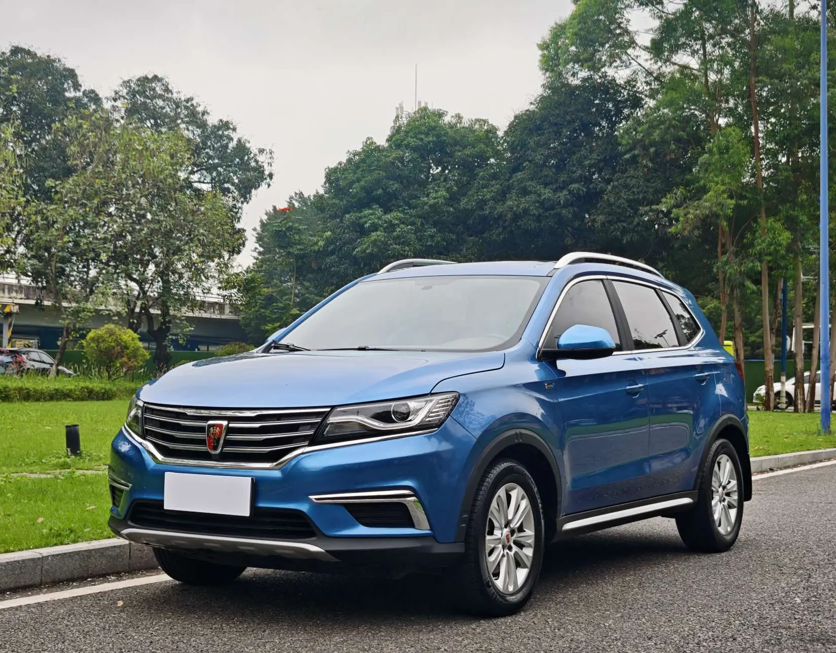 Roewe RX5