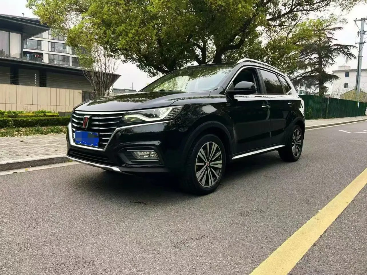 Roewe RX5