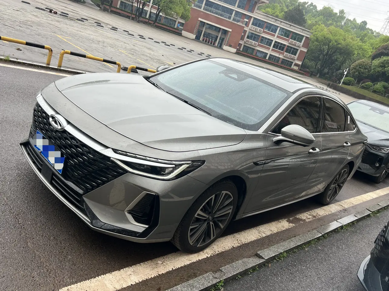 Chery Arrizo 8