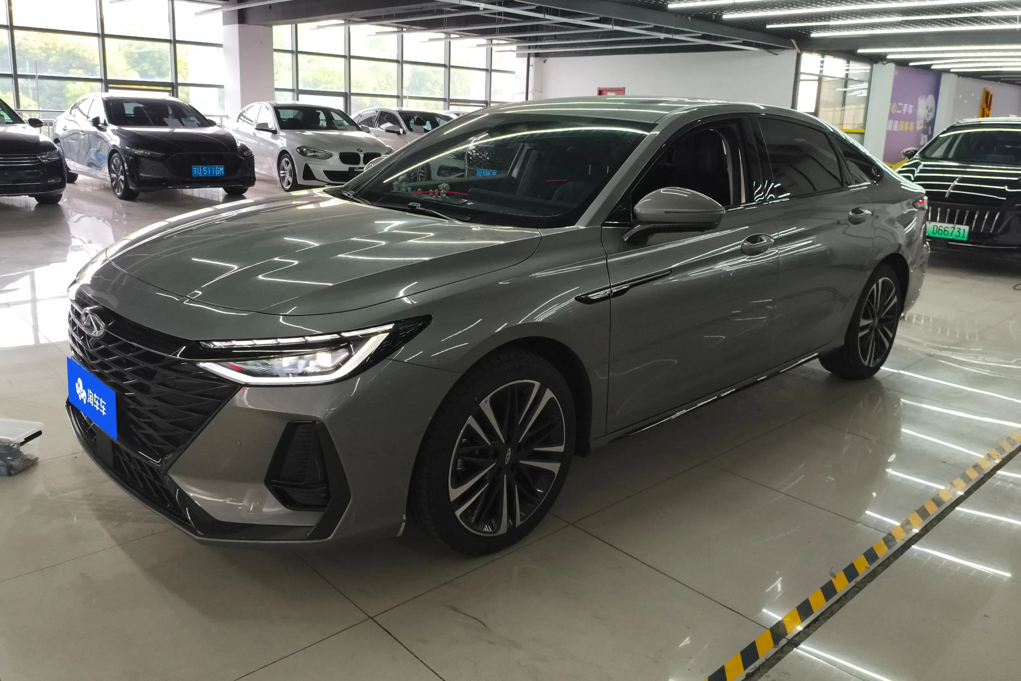 Chery Arrizo 8
