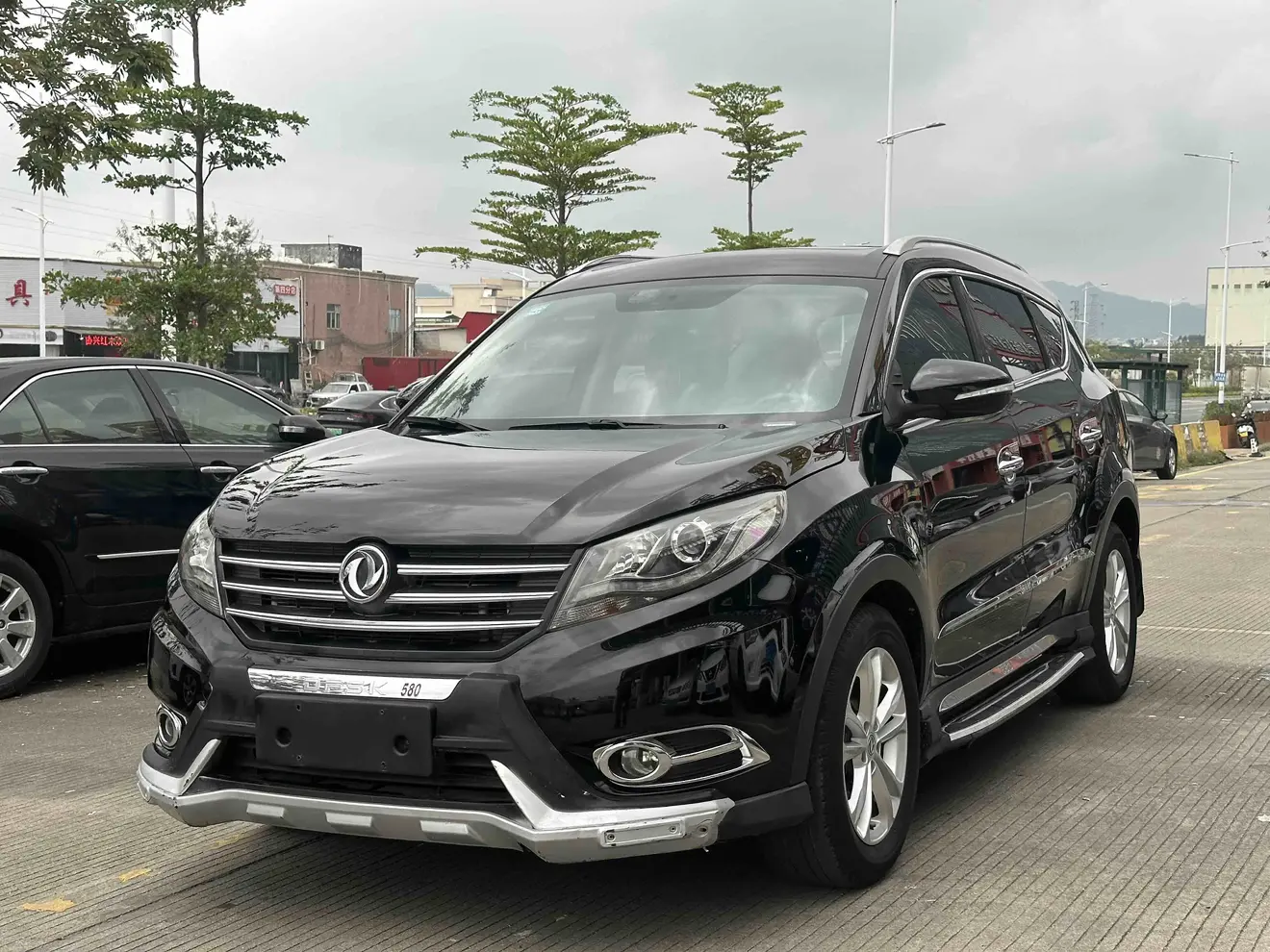 Dongfeng Fengon 580
