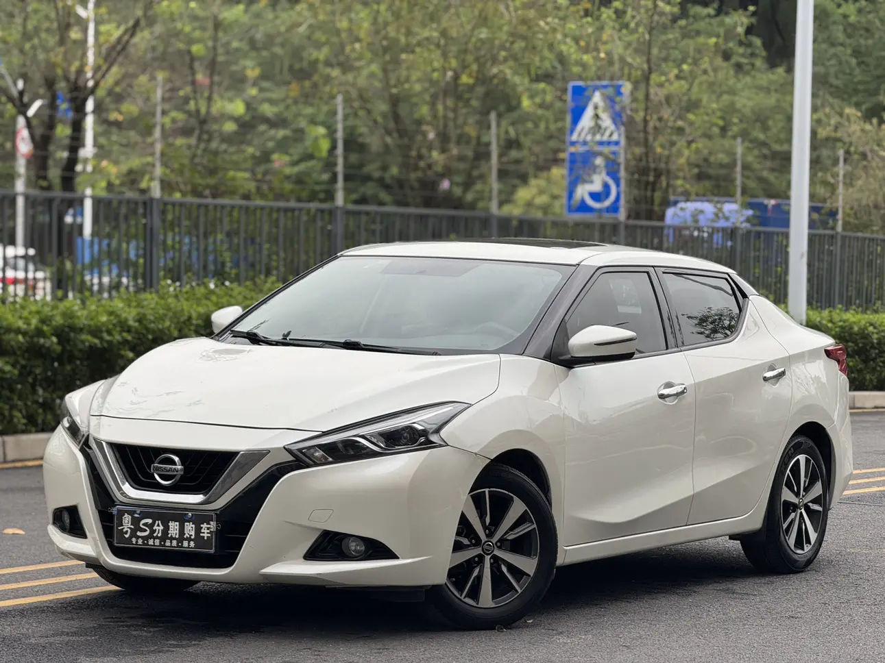 Nissan Bluebird