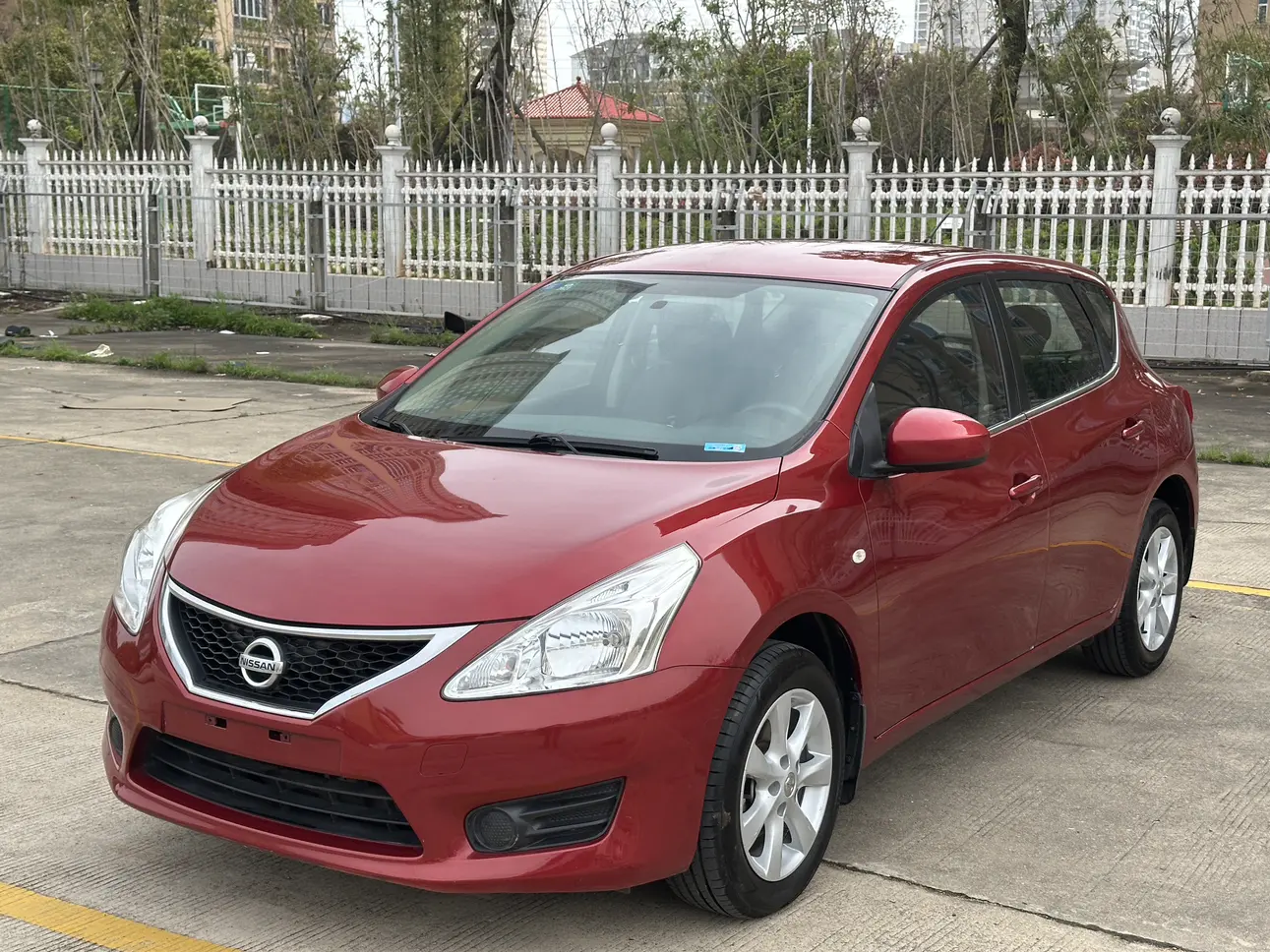 Nissan Tiida
