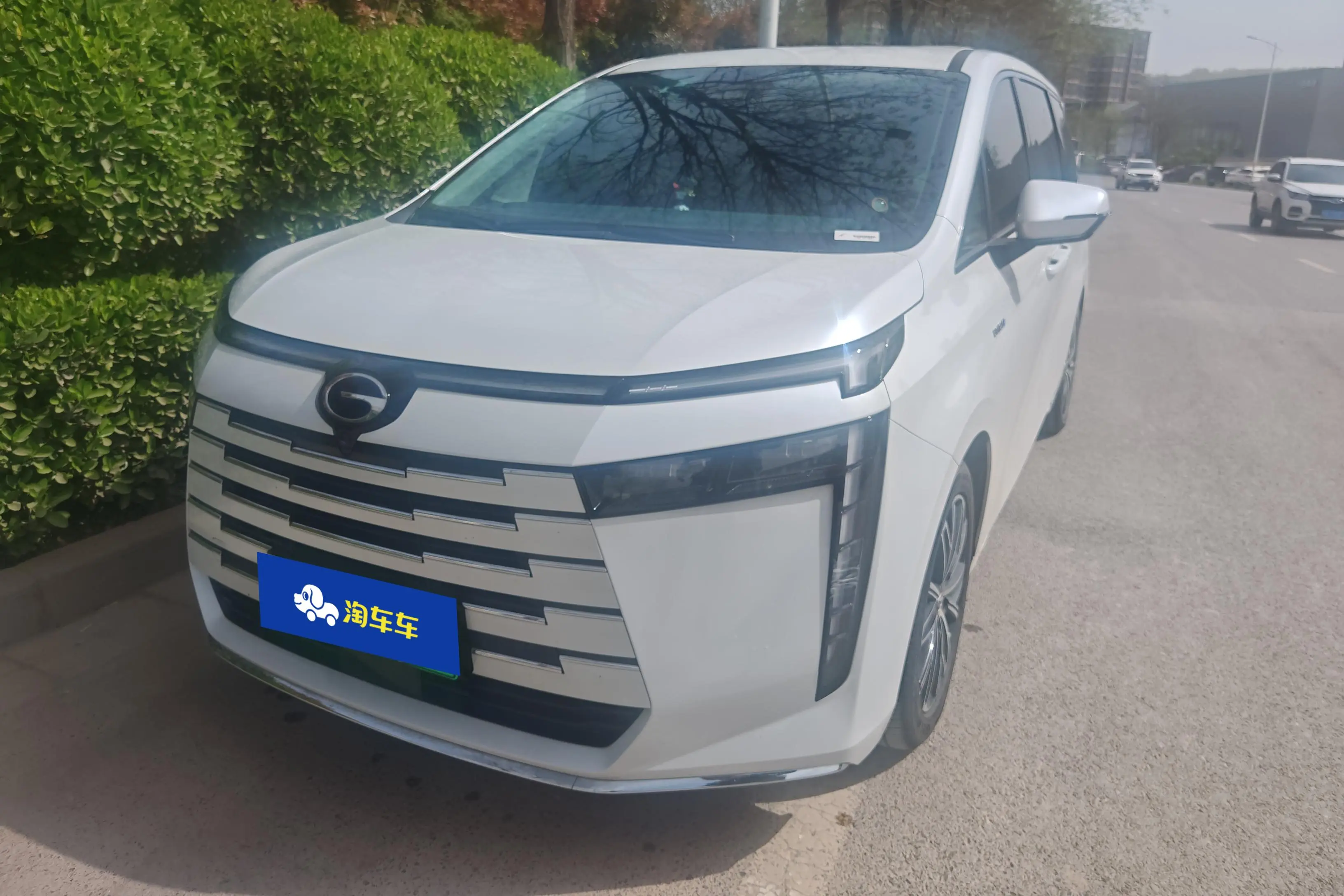 GAC Trumpchi E8 PHEV
