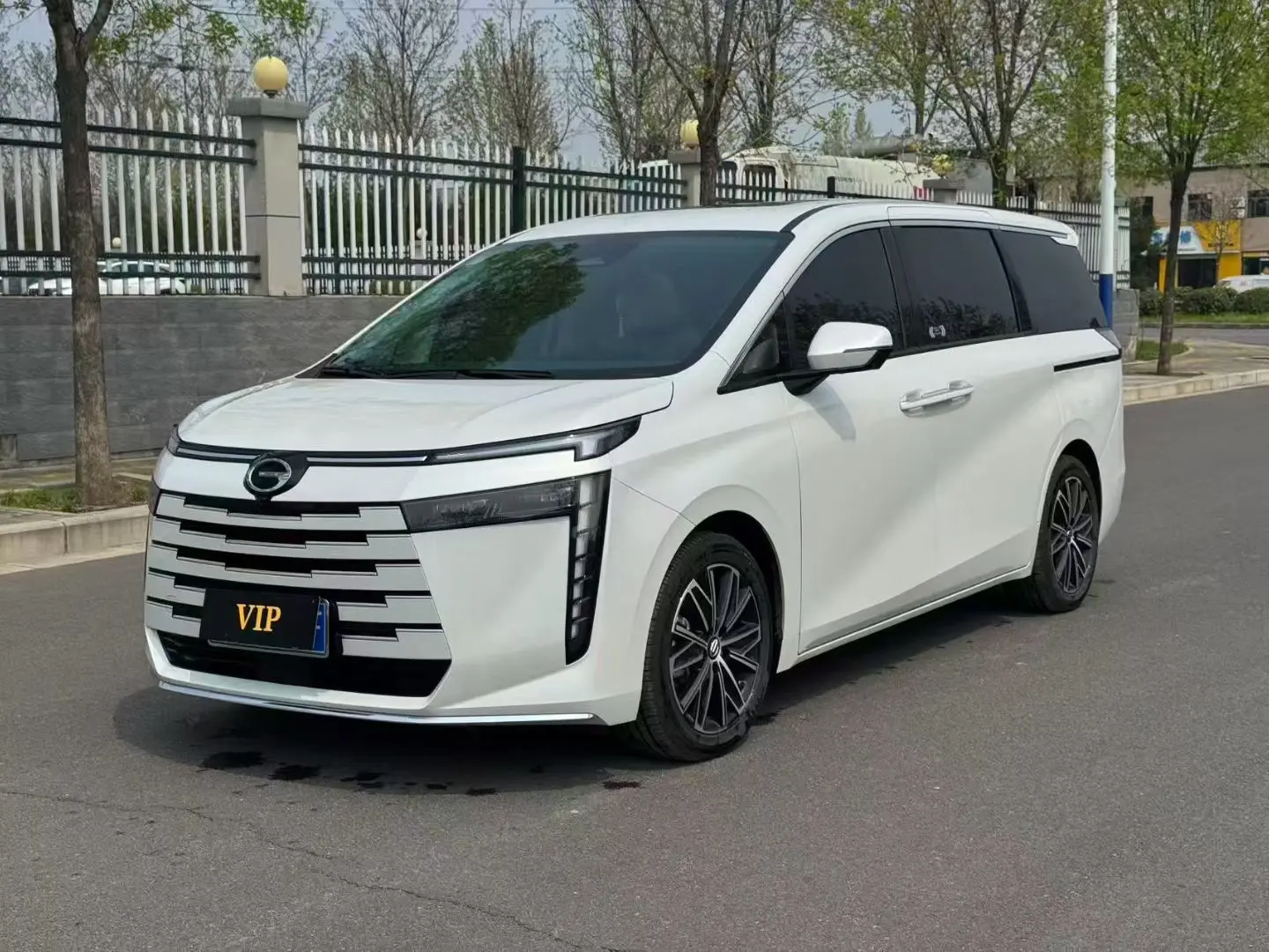 GAC Trumpchi E8