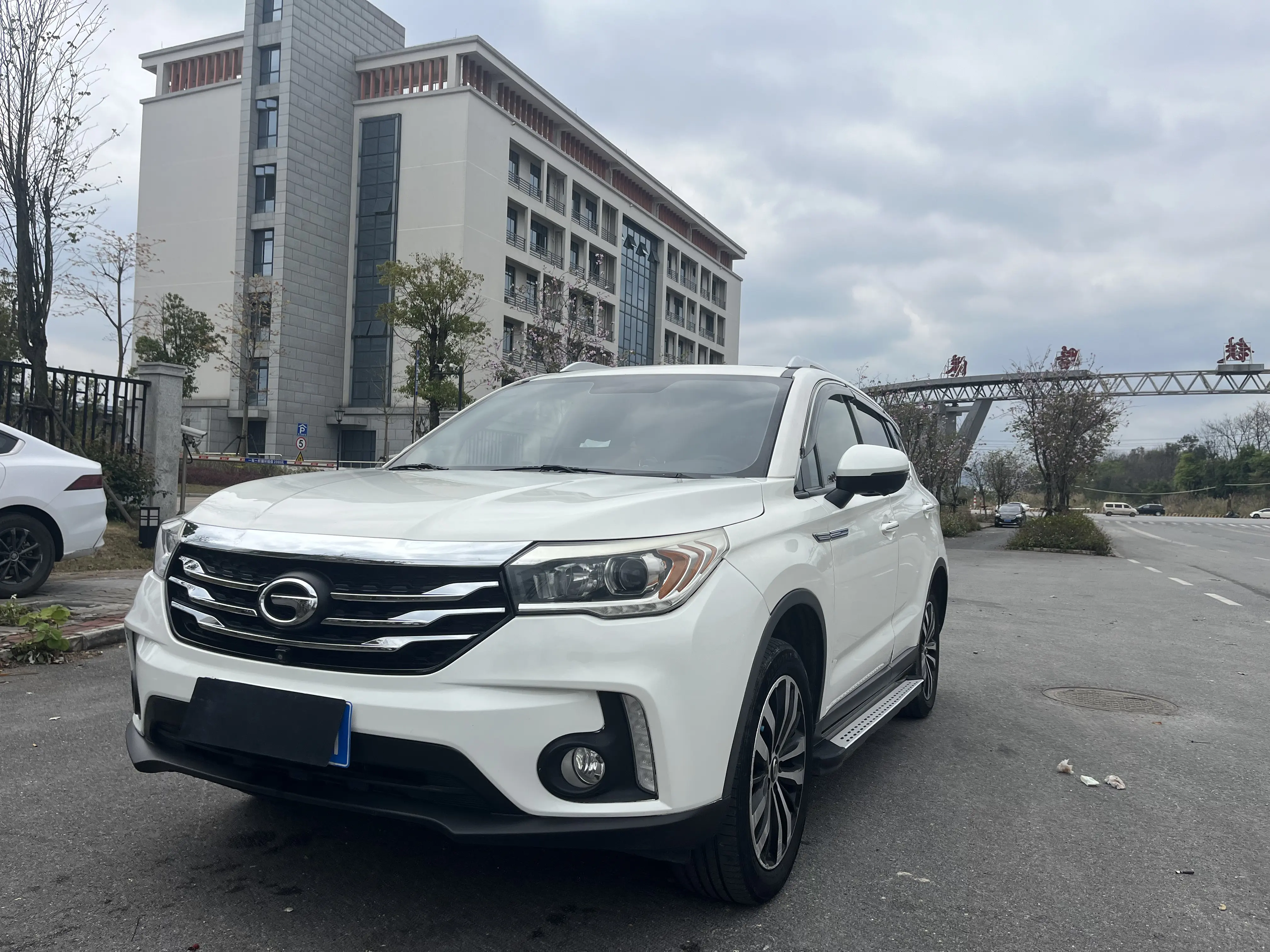 GAC Trumpchi GS4
