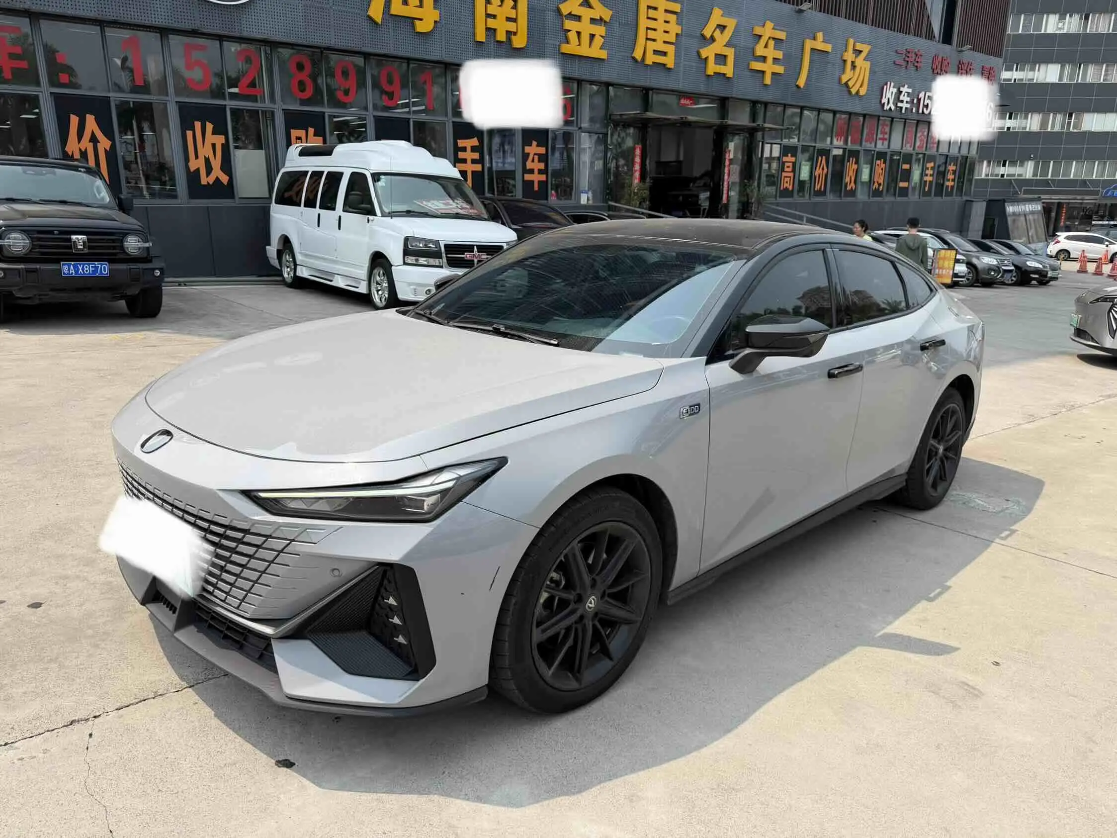 Changan UNI-V