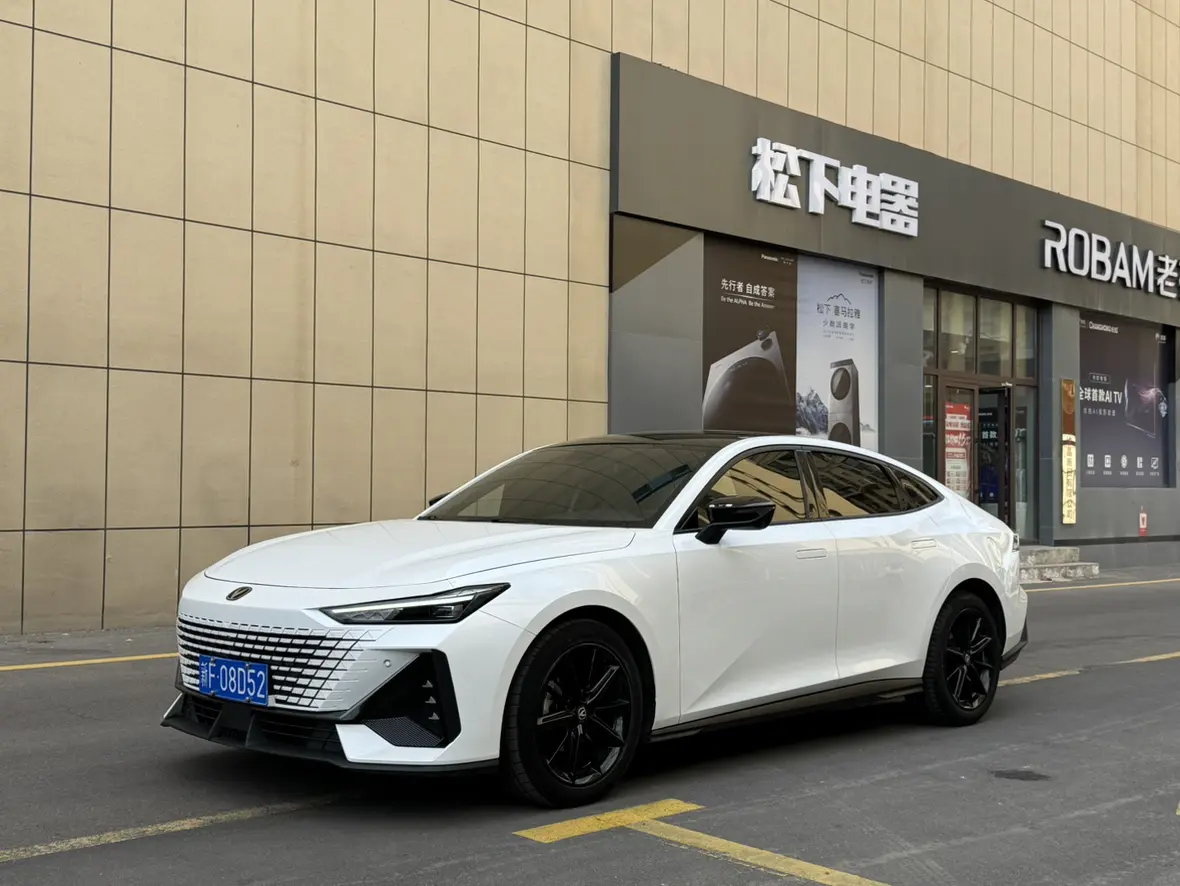 Changan UNI-V