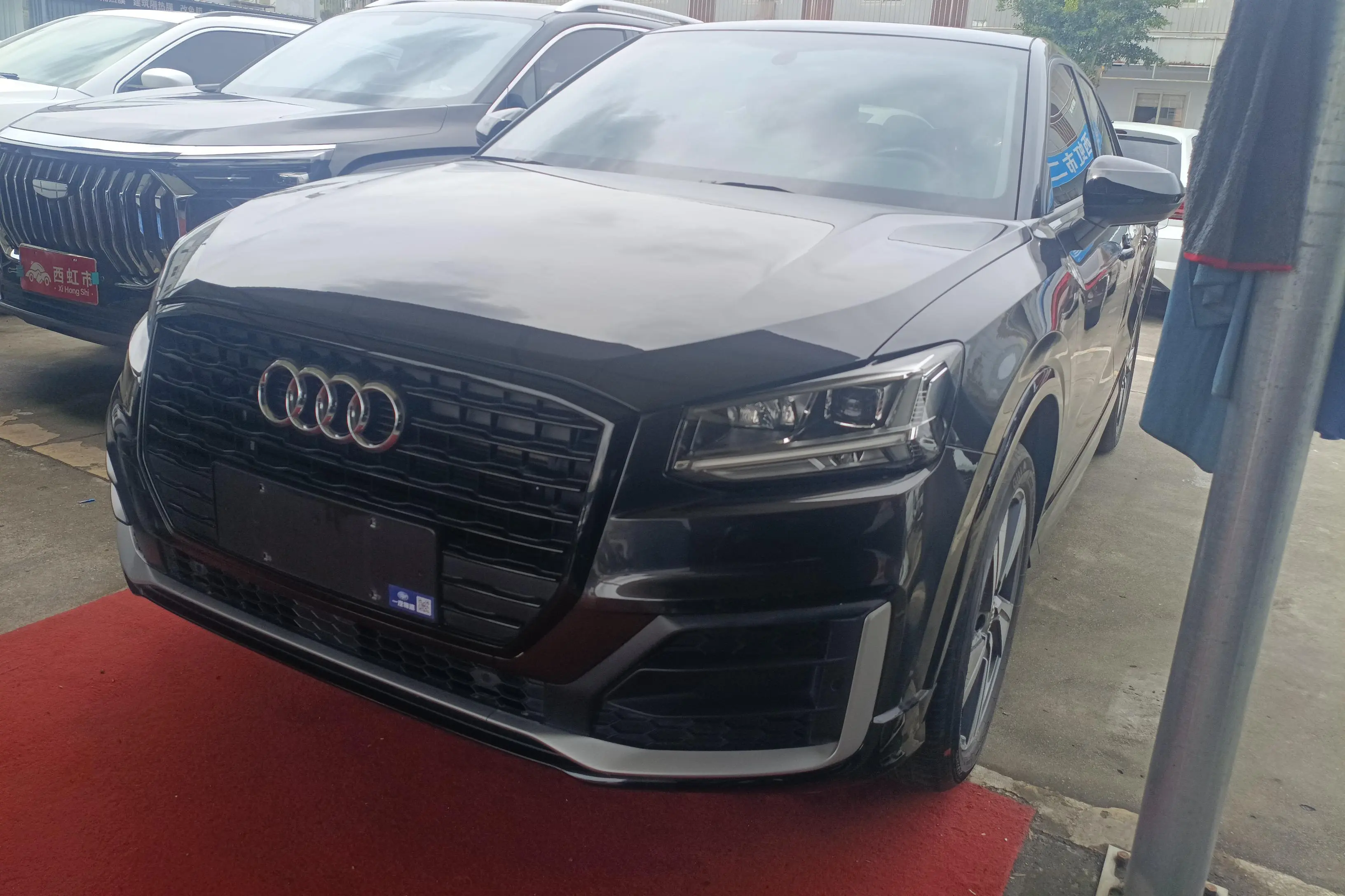 Audi Q2L