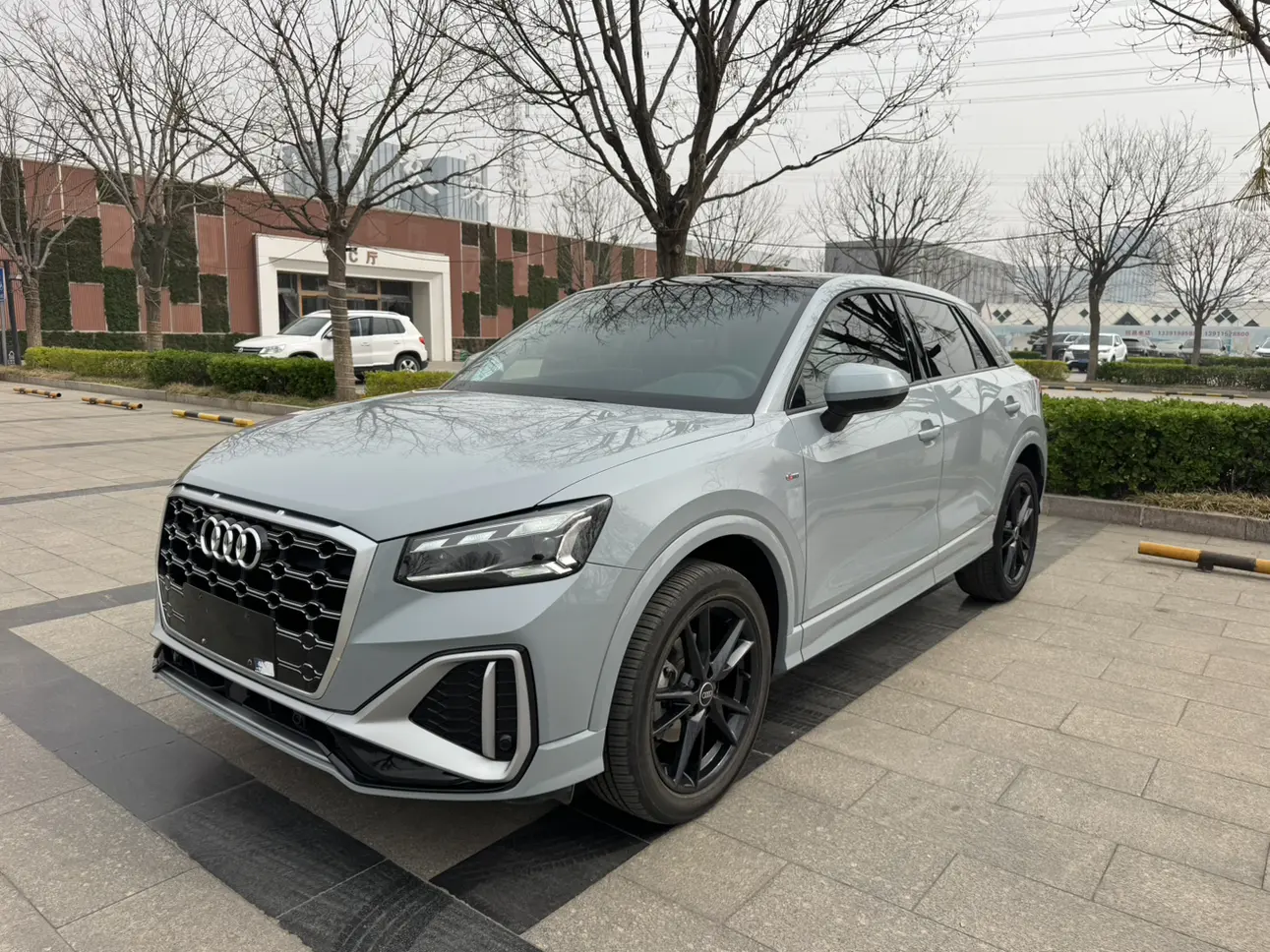 Audi Q2L