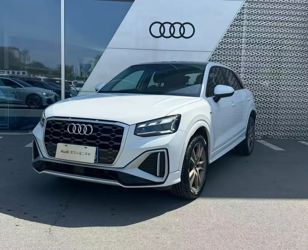 Audi Q2L
