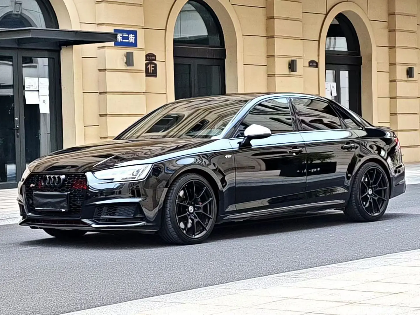 Audi S4