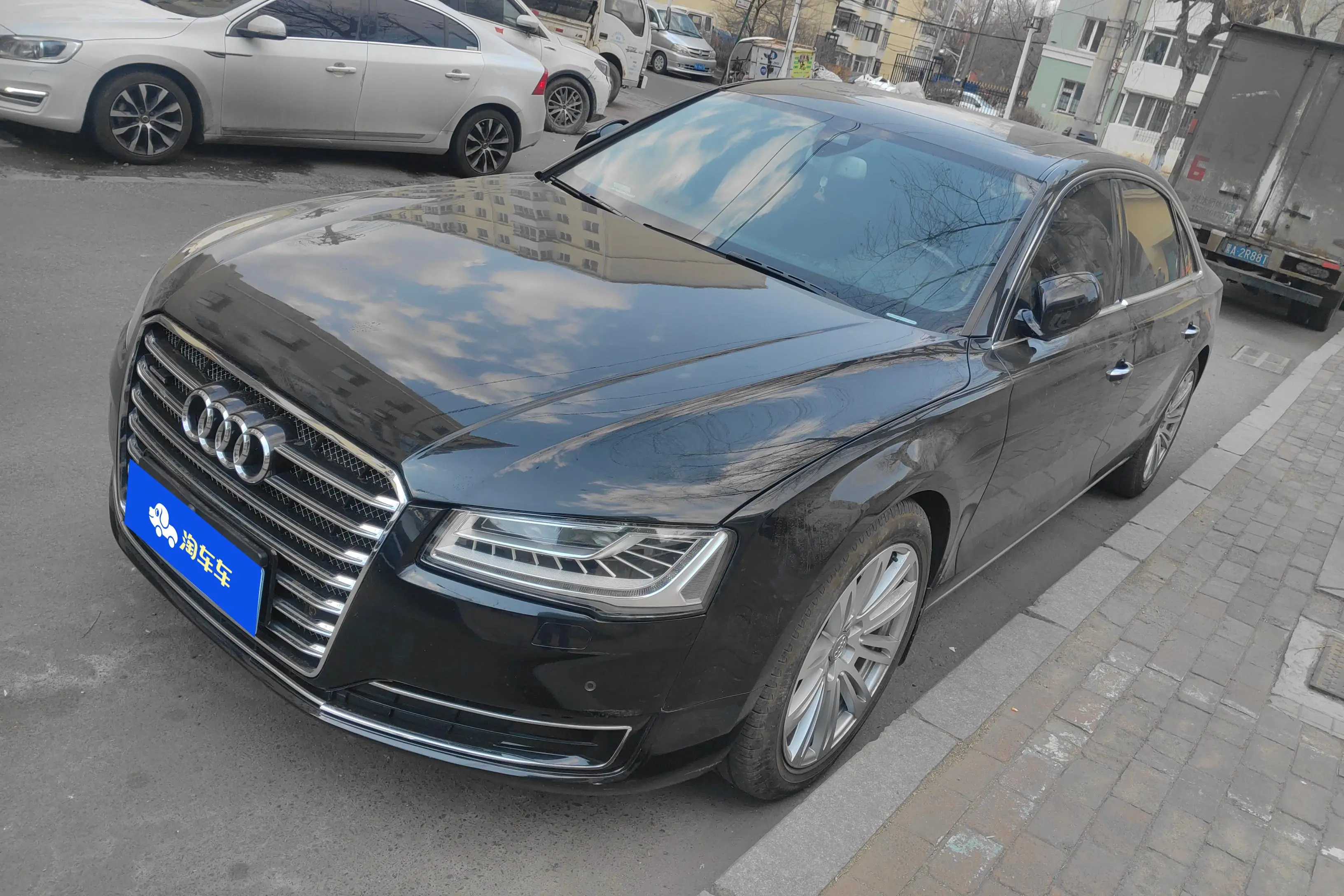 Audi A8