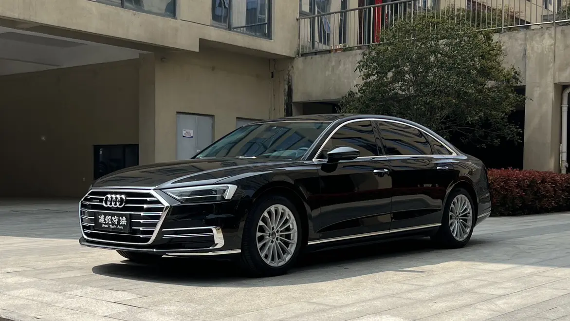 Audi A8