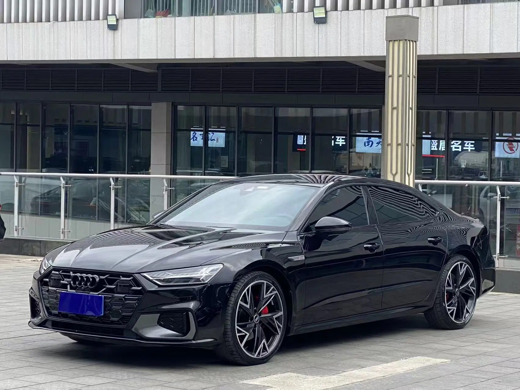 Audi A7L