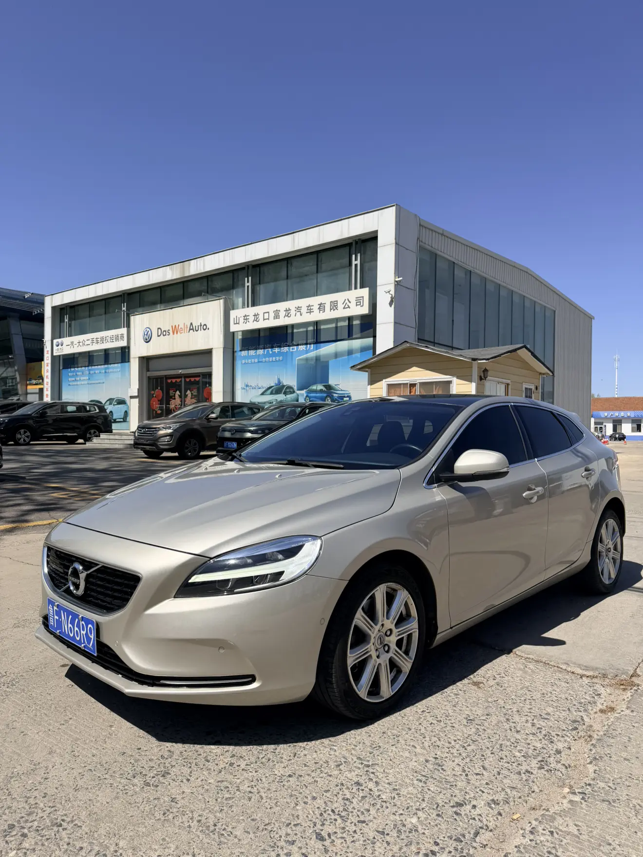 Volvo V40