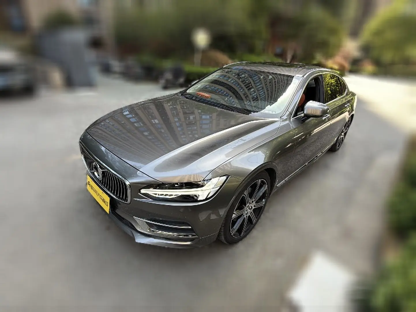 Volvo S90
