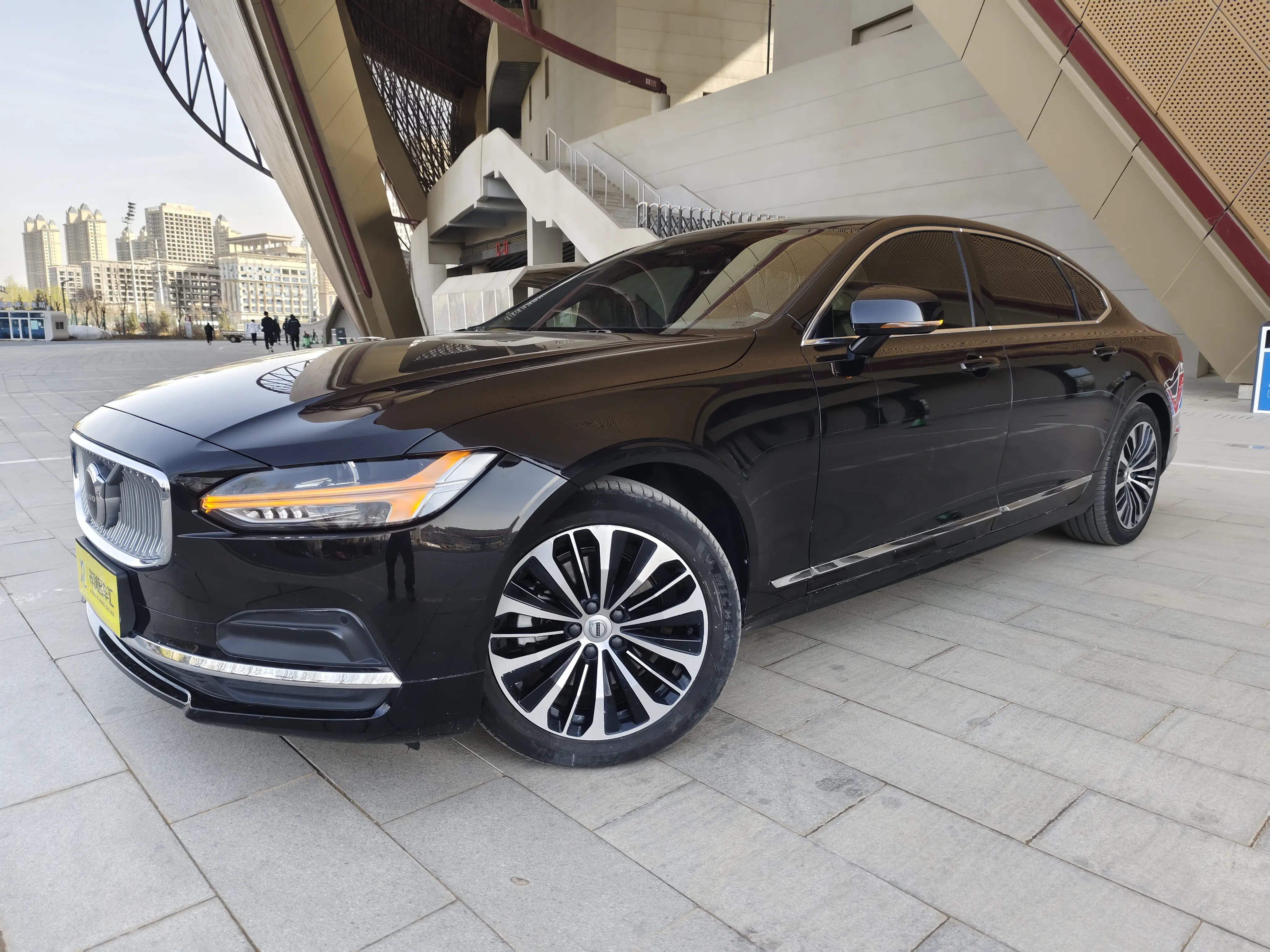 Volvo S90