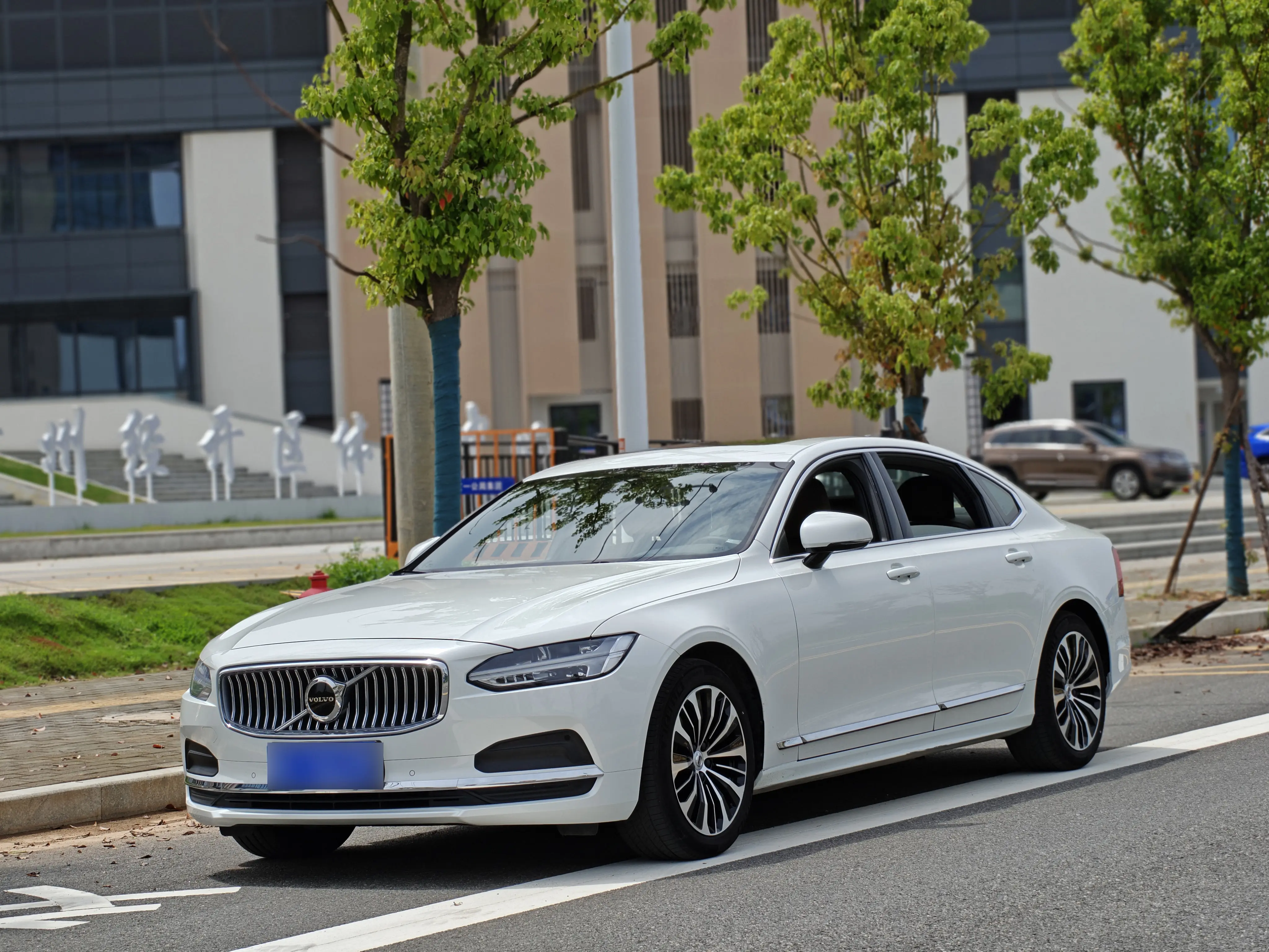 Volvo S90