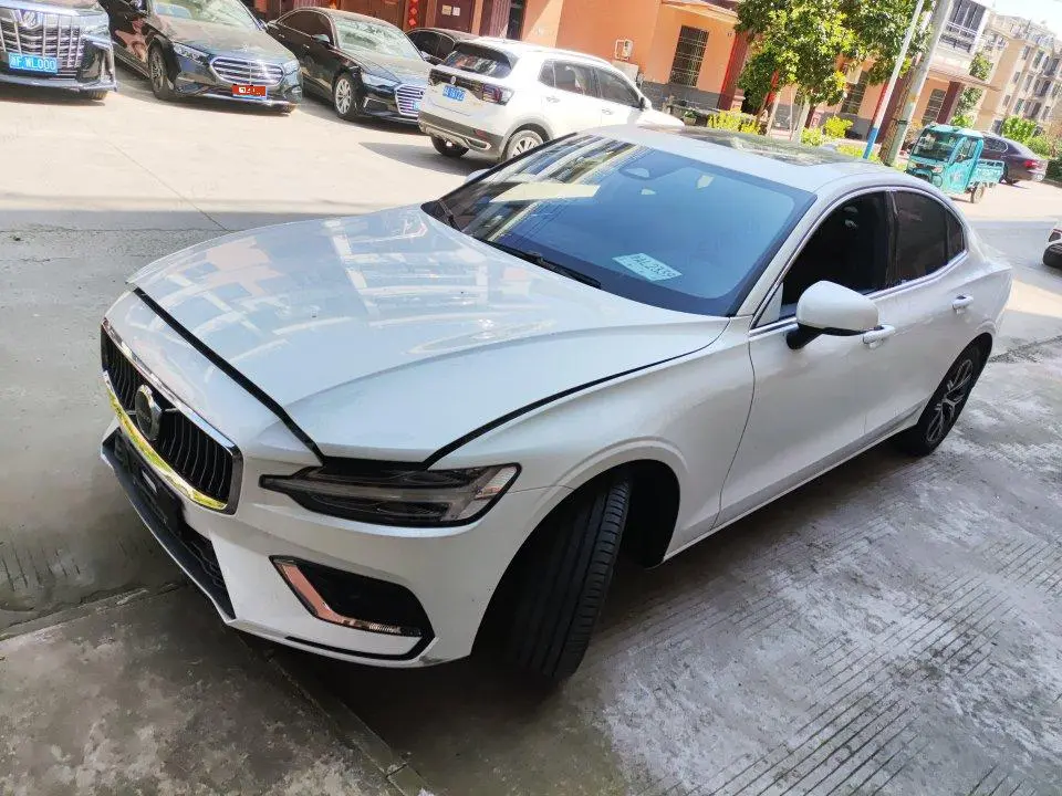 Volvo S60