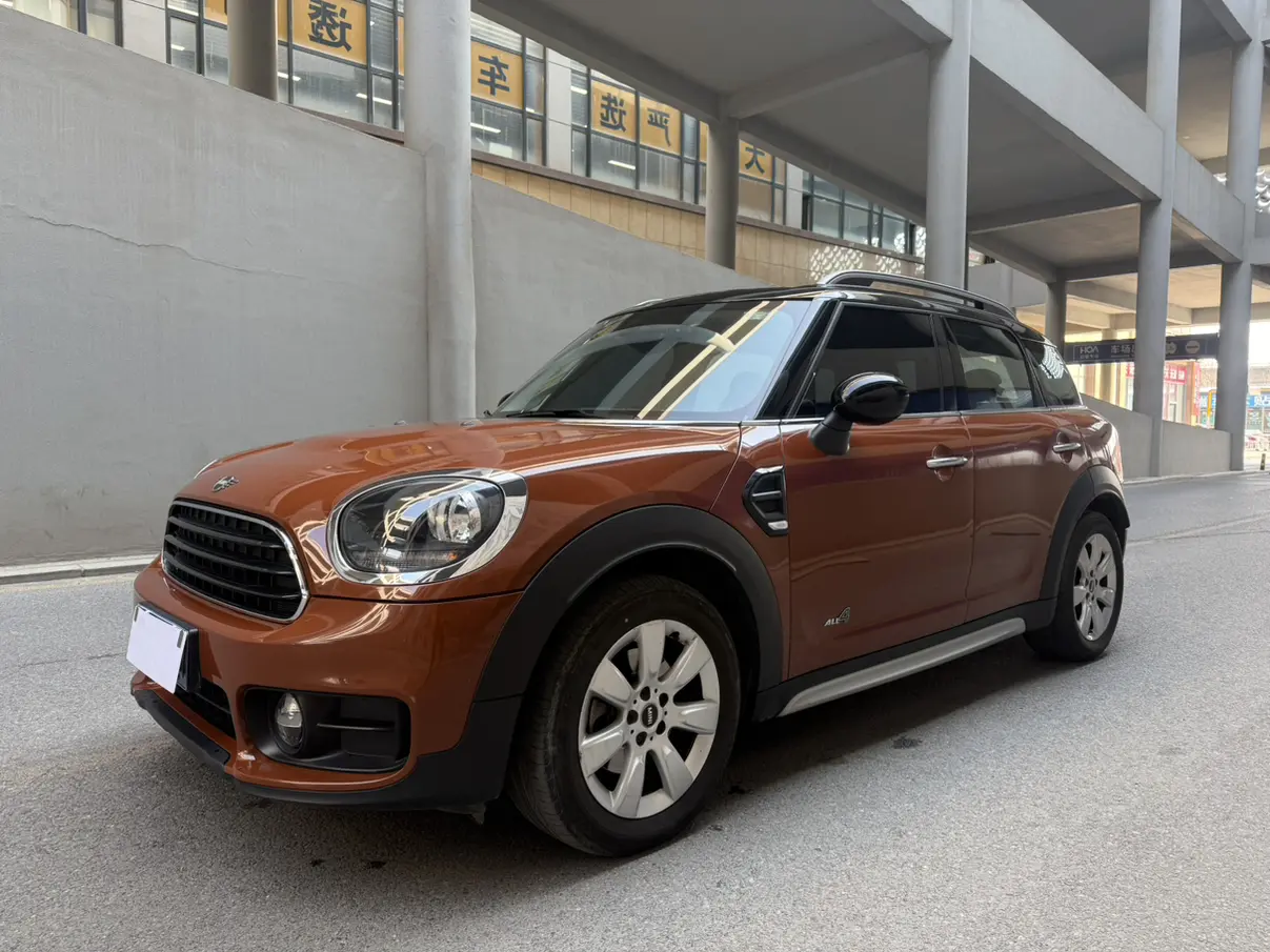 MINI COUNTRYMAN
