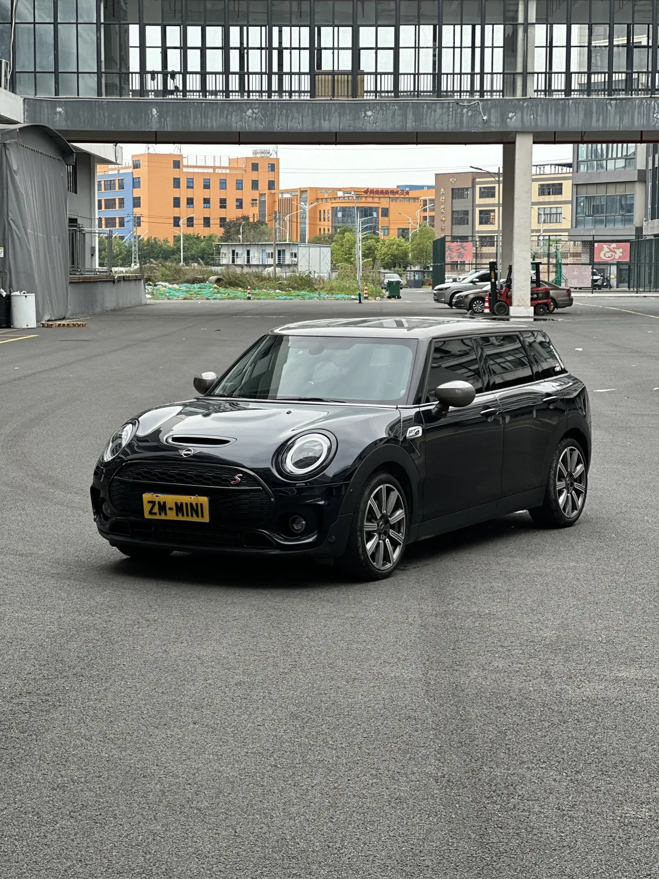 MINI CLUBMAN
