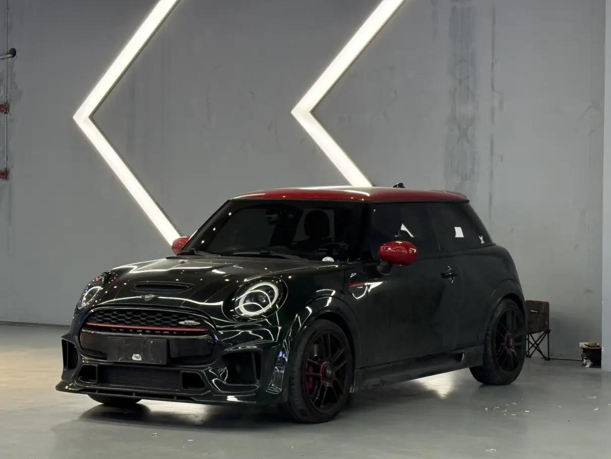 MINI JCW