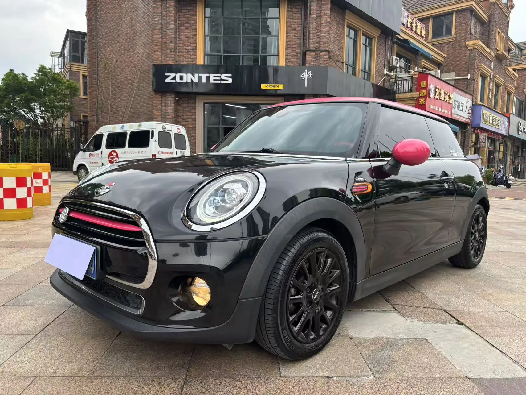 MINI MINI