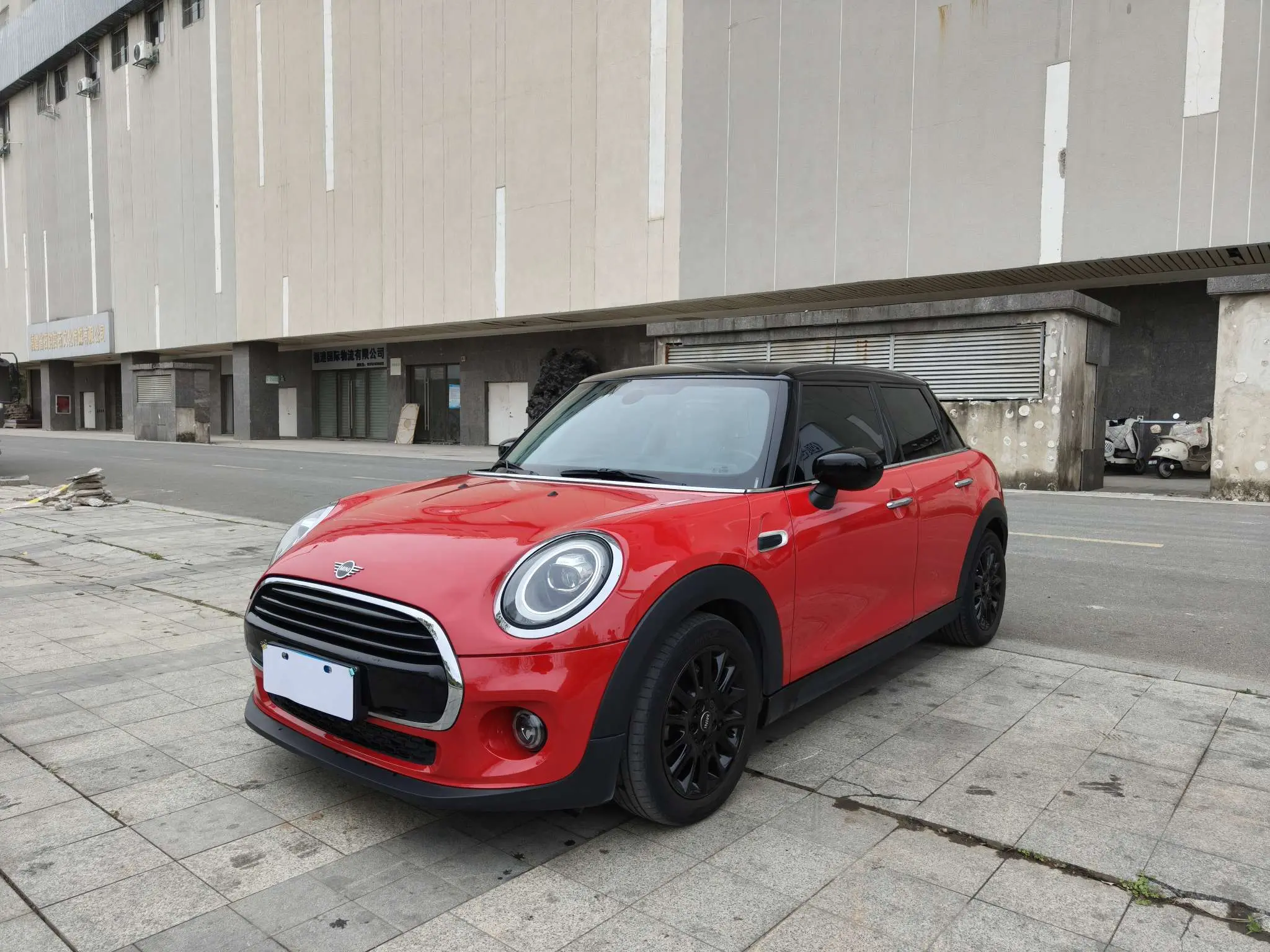 MINI MINI