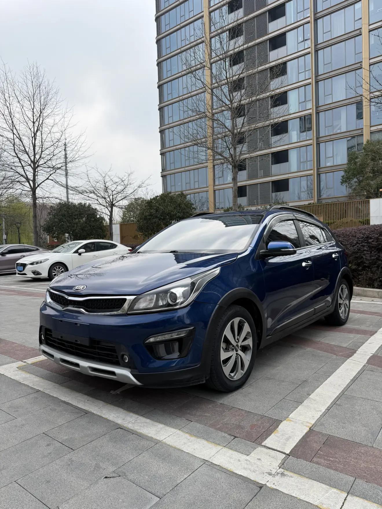 Kia KX CROSS