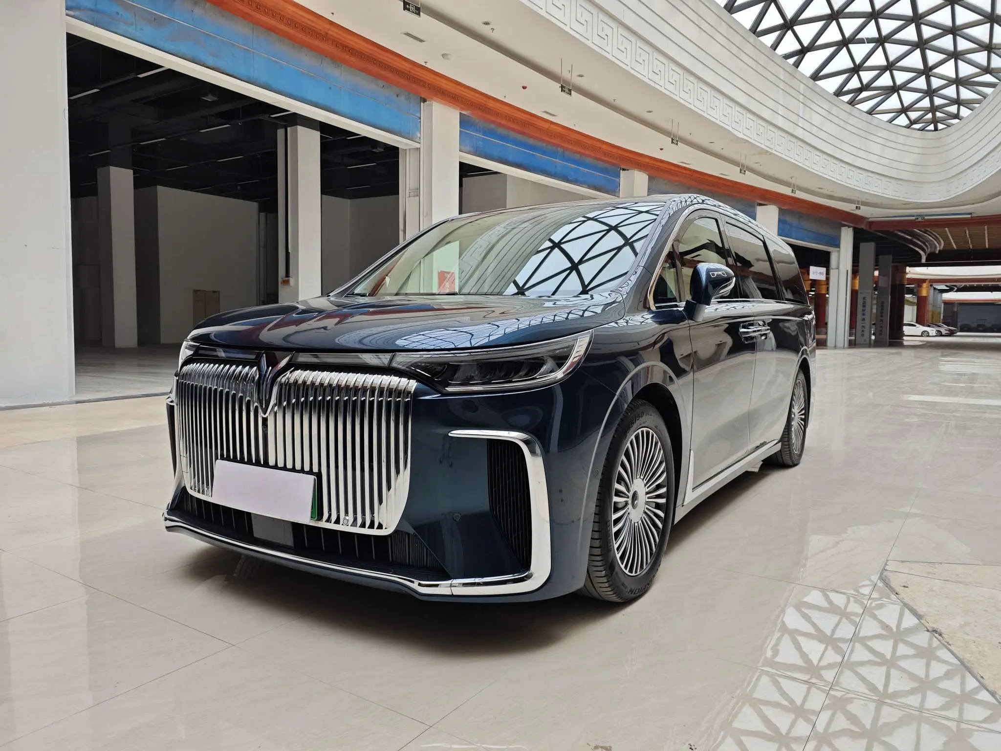 Voyah Lantu Dreamer PHEV