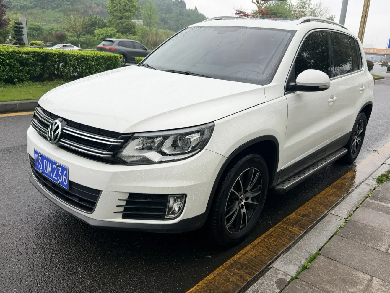 Volkswagen Tiguan (Tharu)