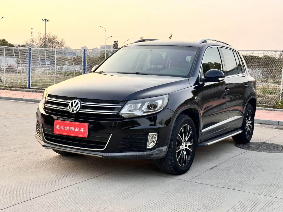 Volkswagen Tiguan (Tharu)