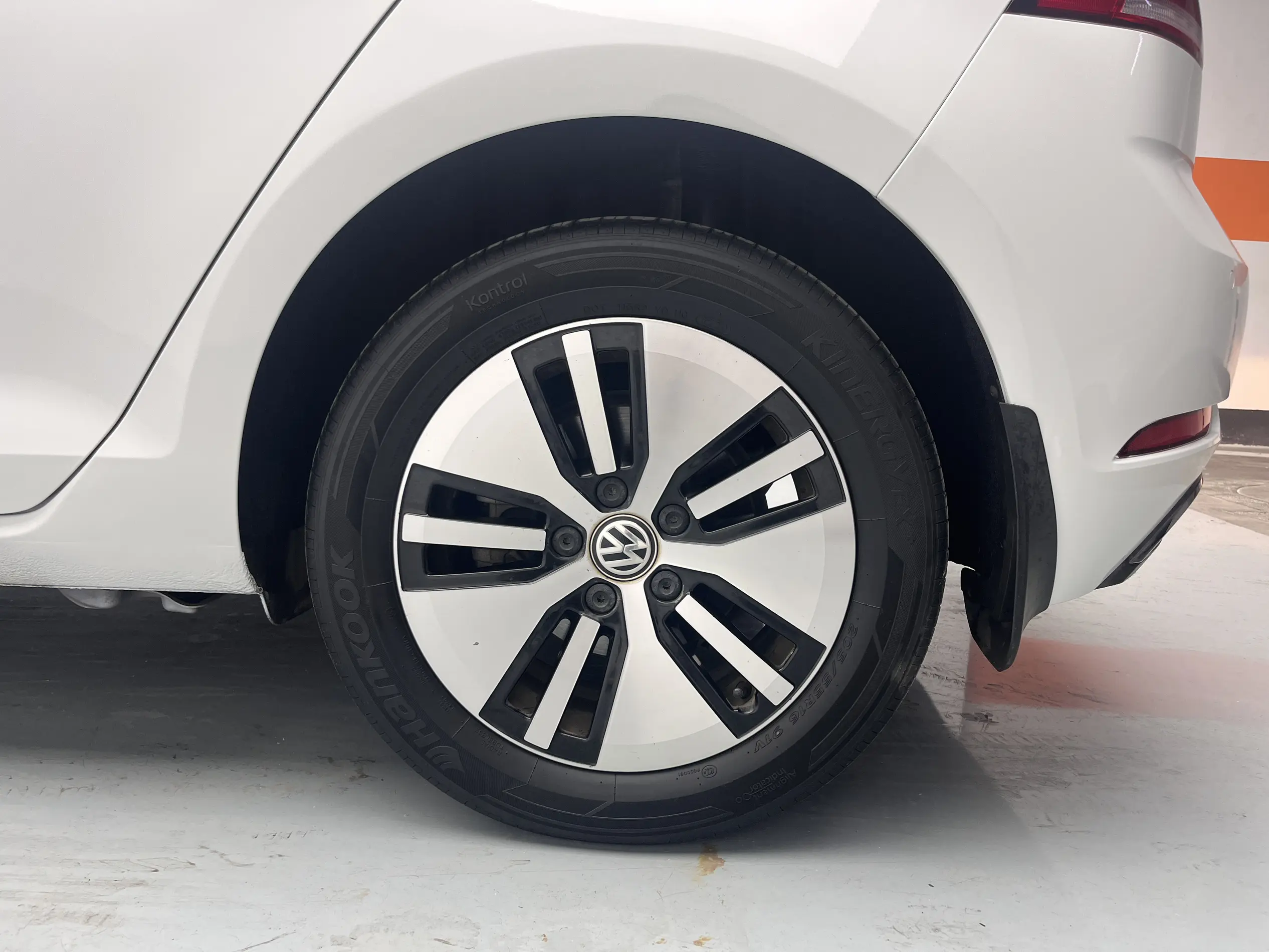 Volkswagen Golf·Pure Electric