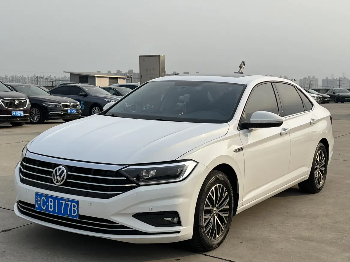 Volkswagen Sagitar