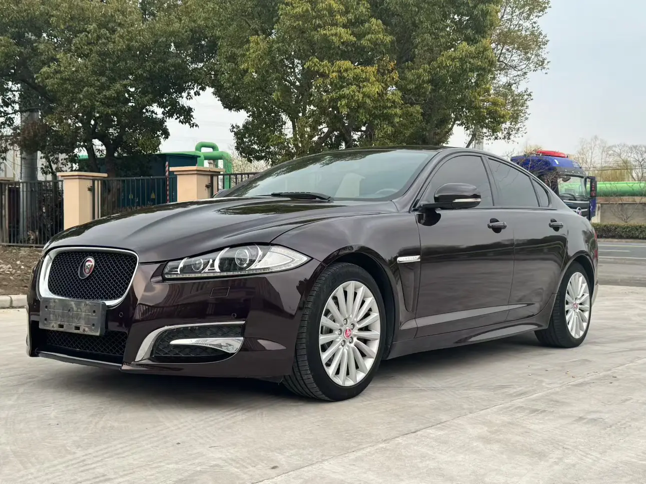 Jaguar XF
