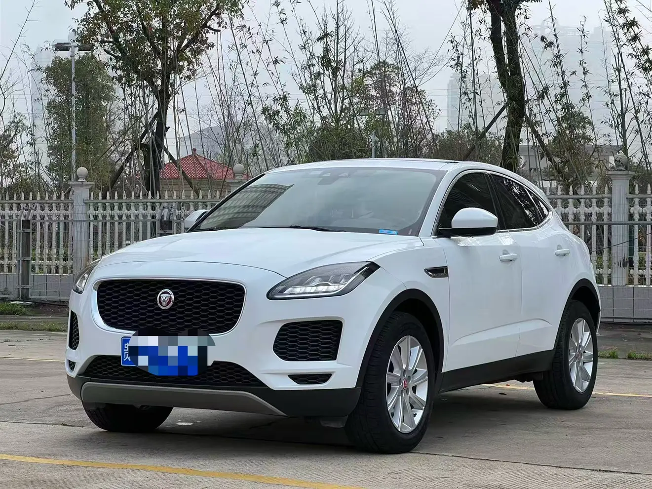 Jaguar E-PACE