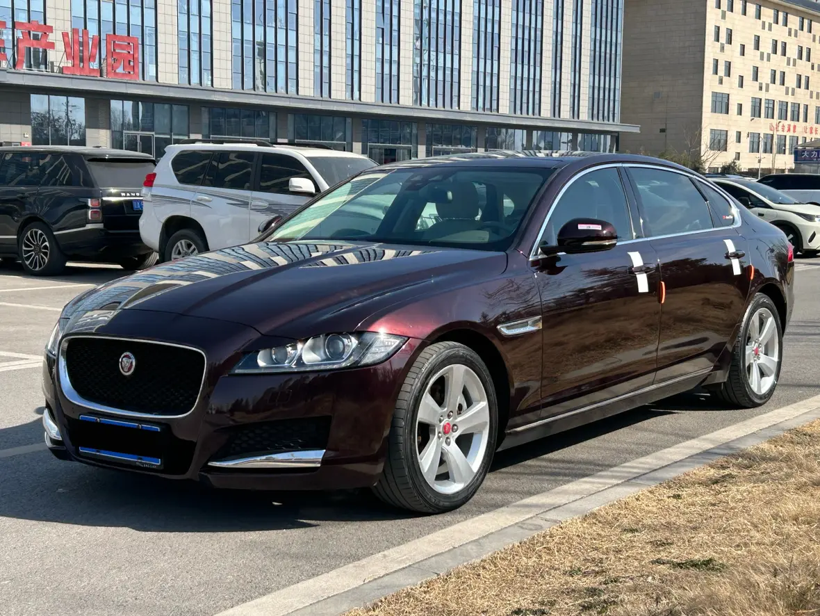 Jaguar XFL